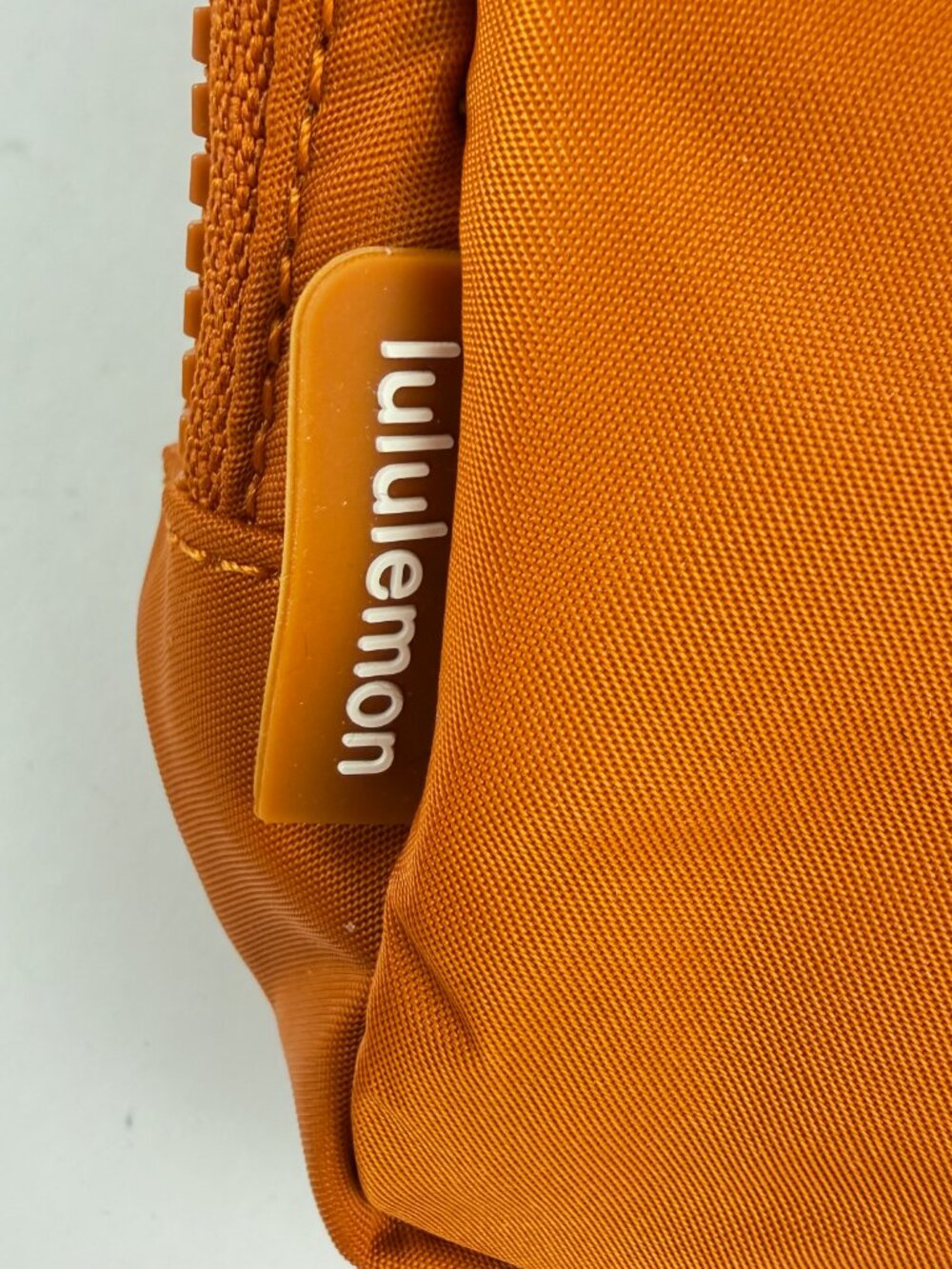 NWT Lululemon Everywhere Belt Bag 1L Tiger Orange 8" Wide SOLD OUT ONLINE - Picture 8 of 8